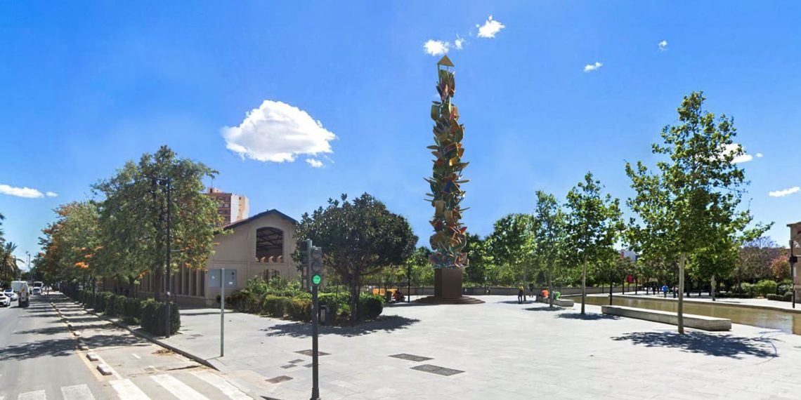 Valencia instalará ‘El Monolito’ de Manolo Valdés en el Parc Central durante diez años