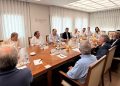 La Generalitat suma el apoyo de la Cámara de Comercio para reformar el marco normativo de los contratos de emergencia