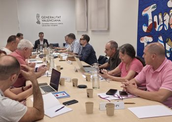 Generalitat, sindicatos y patronales sellan un nuevo preacuerdo para reforzar la enseñanza concertada