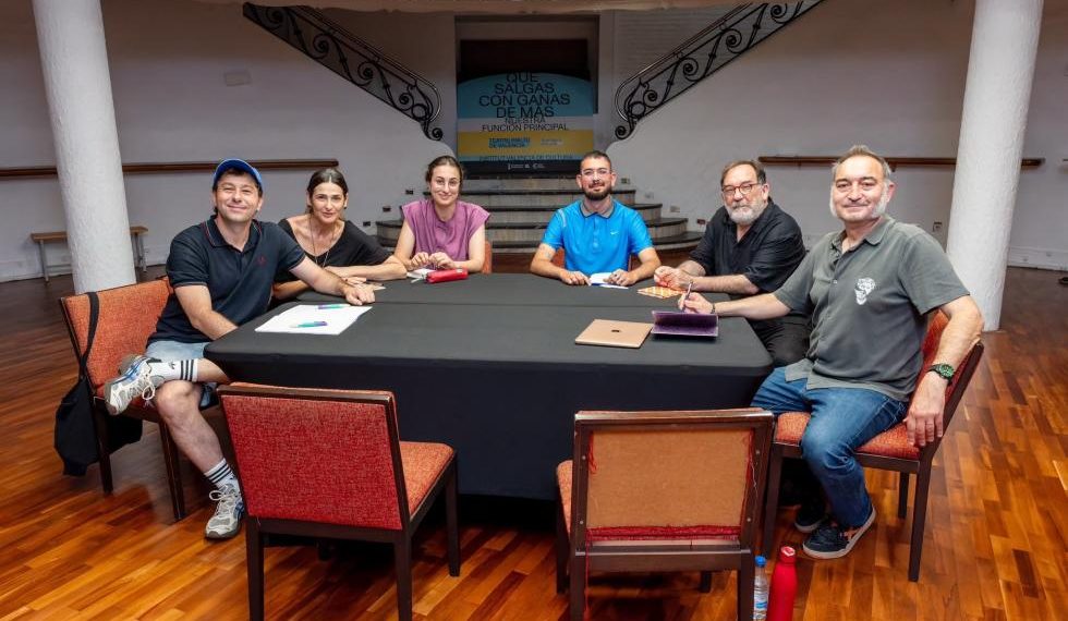 Cuatro dramaturgos valencianos participarán en la novena edición de Insula Dramataria Josep Lluís Sirera