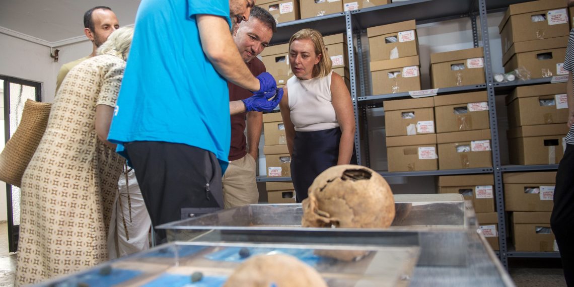 La Diputación de Valencia reanuda la búsqueda de víctimas de la Guerra Civil en el cementerio de Llíria