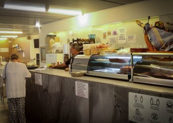 Torrent impulsa la concesión de las cafeterías de los centros de mayores San Enrique y Bellido