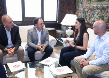 Pérez Llorca anuncia una nueva reducción de las tasas de caza para aliviar la carga administrativa y económica