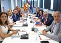 Pérez Llorca preside el Pleno del Consell en La Nucía durante el 321 aniversario de su fundación