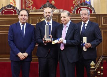 Pérez Llorca ensalza los valores de libertad, convivencia, unidad y concordia compartidos por Broseta, González y Machado