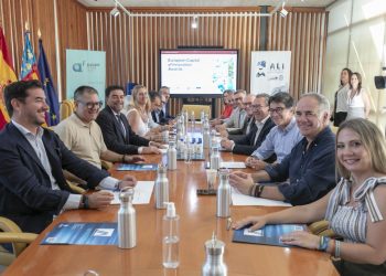 Alicante refuerza su candidatura a Capital Europea de la Innovación 2027 con el apoyo de la Diputación y los alcaldes del área metropolitana