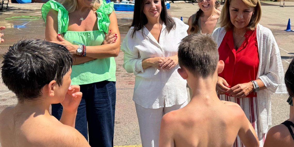 Camarero destaca el papel de las escuelas de verano para facilitar la conciliación familiar