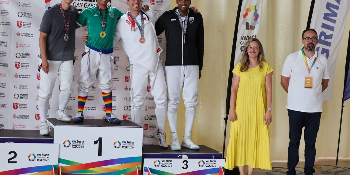 Los Gay Games estrenan la entrega de medallas con diseño fallero y música tradicional valenciana
