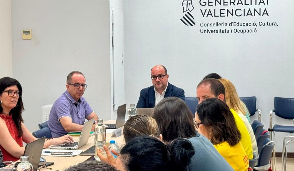 Educación fija las directrices del curso 2026-2027 para infantiles, EOI y centros de adultos