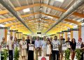 Las Falleras Mayores de Valencia conocen en Mercaflor las calesas de la Batalla de Flores