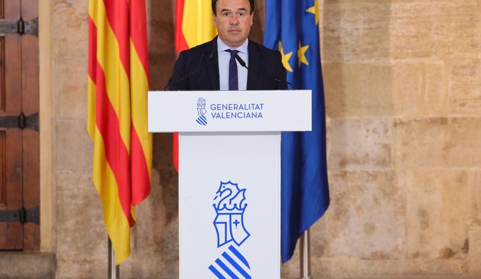 Pérez Llorca anuncia 67 millones en ayudas para los afectados por el incendio de La Vall d’Uxó