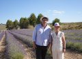 Marián Cano destaca en Ademuz el potencial del turismo de interior durante la Floración de la Lavanda
