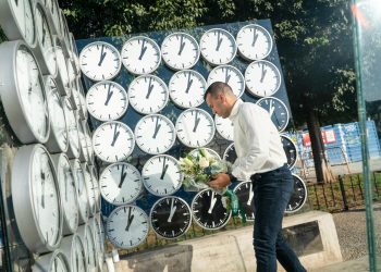 Mompó rinde homenaje a las víctimas del accidente de metro en el 20 aniversario de la tragedia