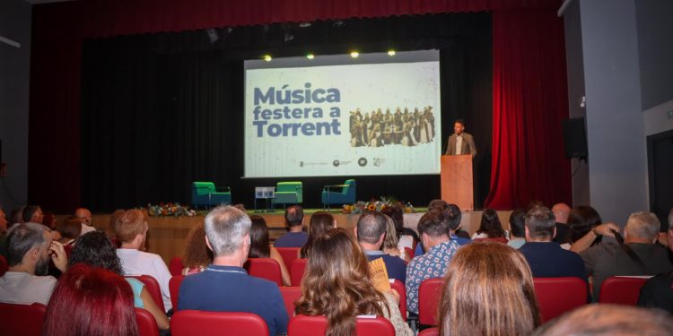 Torrent presenta las primeras grabaciones de ‘Música Festera a Torrent’