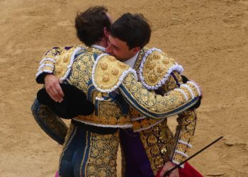 Román y Nek Romero triunfan en la primera corrida de la Feria de Julio