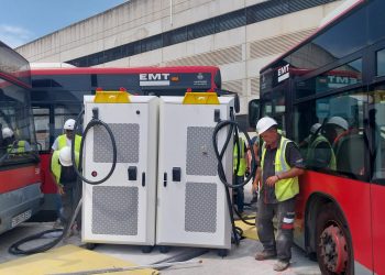 EMT inicia las obras que permitirán llenar de cargadores eléctricos el depósito Norte para la llegada de 222 autobuses
