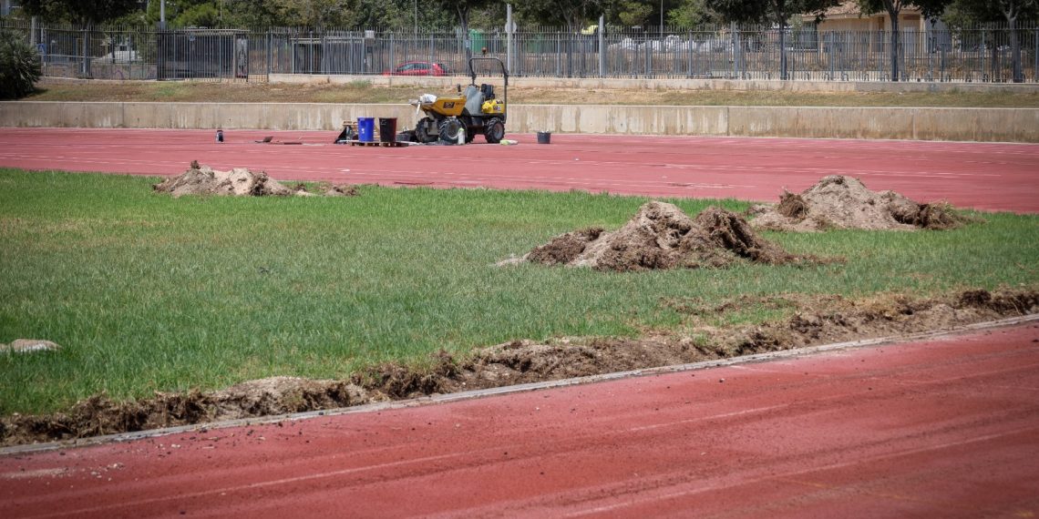 Torrent inicia la reforma de la pista de atletismo de Parc Central dañada por la DANA