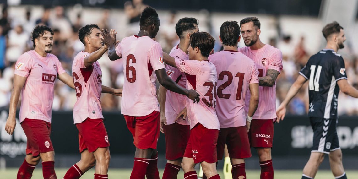 À Punt retransmite el amistoso entre el Stoke City y el Valencia CF antes del Trofeo Naranja