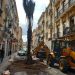 El Ayuntamiento de Valencia repone la palmera caída en el centro de la ciudad para recuperar el arbolado urbano