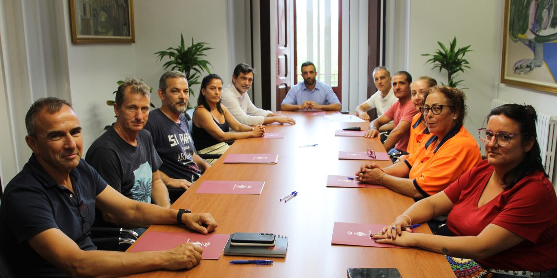 Sagunto pone fin a la huelga de recogida de residuos tras alcanzar un acuerdo con el comité de empresa