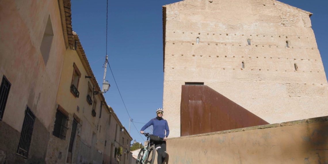 ‘Valencians sobre rodes’ recorre el histórico Camí del Peix en su nueva ruta
