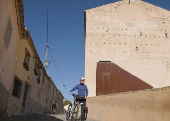 ‘Valencians sobre rodes’ recorre el histórico Camí del Peix en su nueva ruta