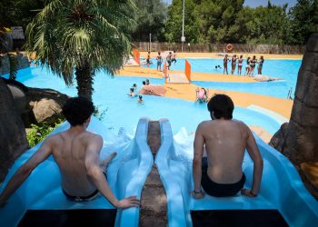 La Piscina Parc Vedat abre la temporada de verano con más de 1.000 visitantes
