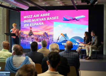 Marián Cano destaca que la nueva base de Wizz Air en Valencia potencia la conectividad internacional