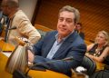José María Llanos ha acusado a la AVL de haber actuado al servicio del pancatalanismo cediendo sus funciones al Institut d’Estudis Catalans