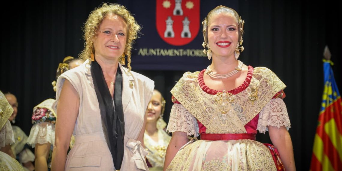 Fallera Mayor de Torrent 2027 - Amparo Taberner Moncholí, de la Falla Sants Patrons