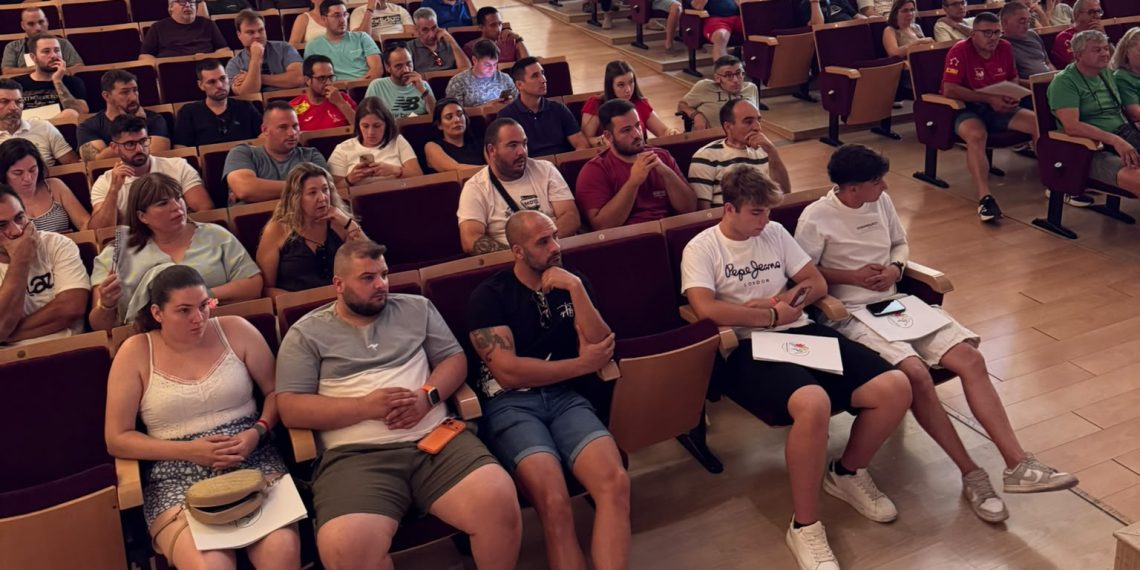 La Federación de Peñas Taurinas de Bou al Carrer de la Comunitat , recurrirán judicialmente contra el reglamento de bous al carrer de la Generalitat
