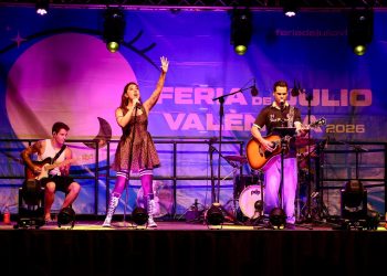 La Feria de Julio de Valencia encara su último fin de semana con música, tradición y pirotecnia