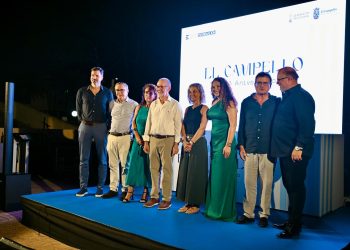 Rovira inaugura la exposición ‘El Gallo Rojo’ en el 125 aniversario de El Campello