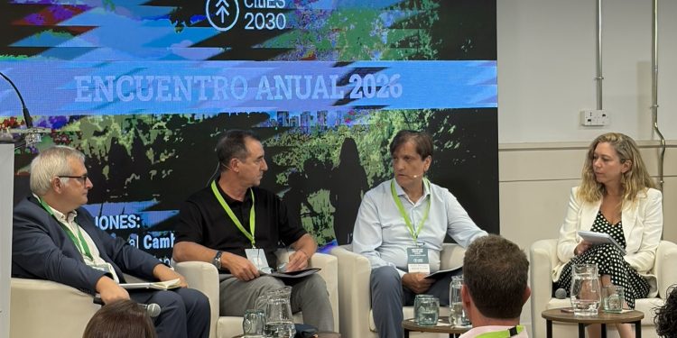 Alzira presenta en Madrid su hoja de ruta para reconstruirse tras la DANA y adaptarse a futuras inundaciones