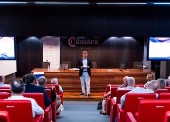 El calzado valenciano refuerza su apuesta por la innovación y la expansión internacional