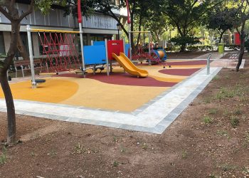 Valencia estrena un nuevo parque infantil en Exposició