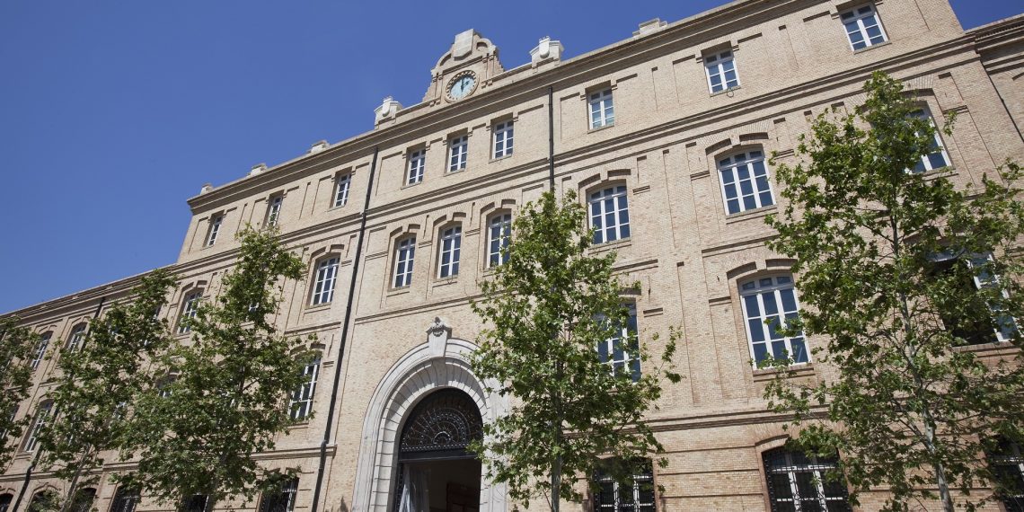 El Ayuntamiento consulta a la Asesoría Jurídica por las obras de la calle Encarna Albarracín