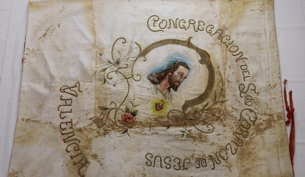 El IVCR+i restaura una histórica bandera de La Torre dañada por la dana de 2024