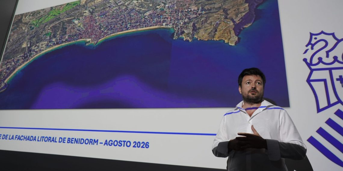 Benidorm cerrará su fachada litoral con un concurso internacional para diseñar un nuevo paseo marítimo