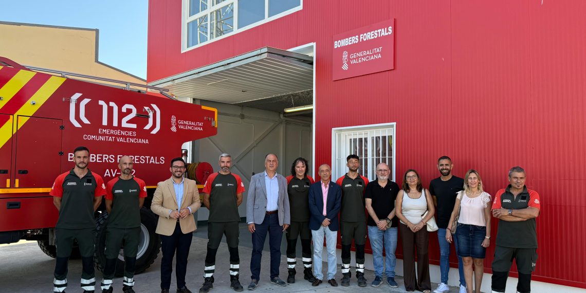 La nueva base de bomberos forestales de Vilamarchant refuerza la respuesta ante emergencias