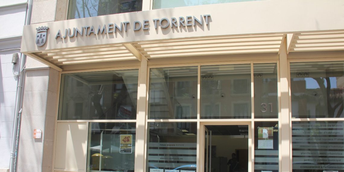 Torrent ofrece apoyo presencial a los jóvenes para solicitar las ayudas al alquiler de 2026