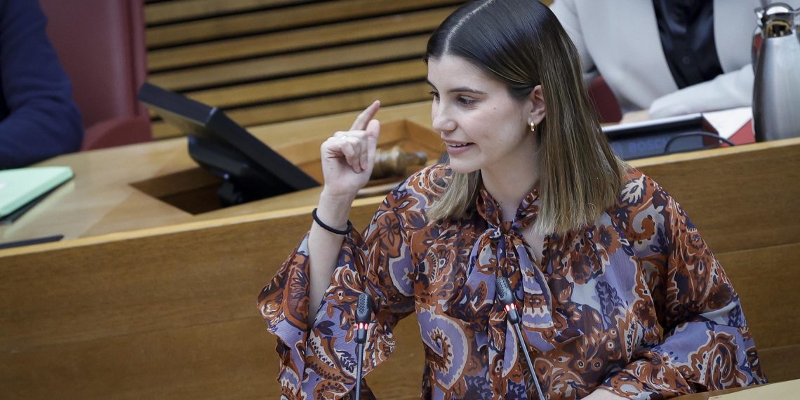 Lucía Peral: “La política migratoria errática de Sánchez condena a las comunidades autónomas»