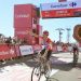 Enric Mas se impone en Aitana y refuerza su liderato en La Vuelta 2026