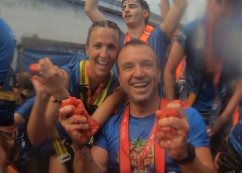 La Tomatina de Buñol reúne a 22.000 personas y lanza 150.000 kilos de tomate en su 79ª edición