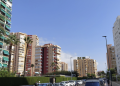 Las fiestas de los complejos consolidan una tradición vecinal en la playa de La Pobla de Farnals