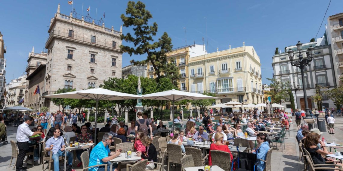 La Comunitat Valenciana prevé un 84 % de ocupación hotelera en agosto con Benidorm al 92 %