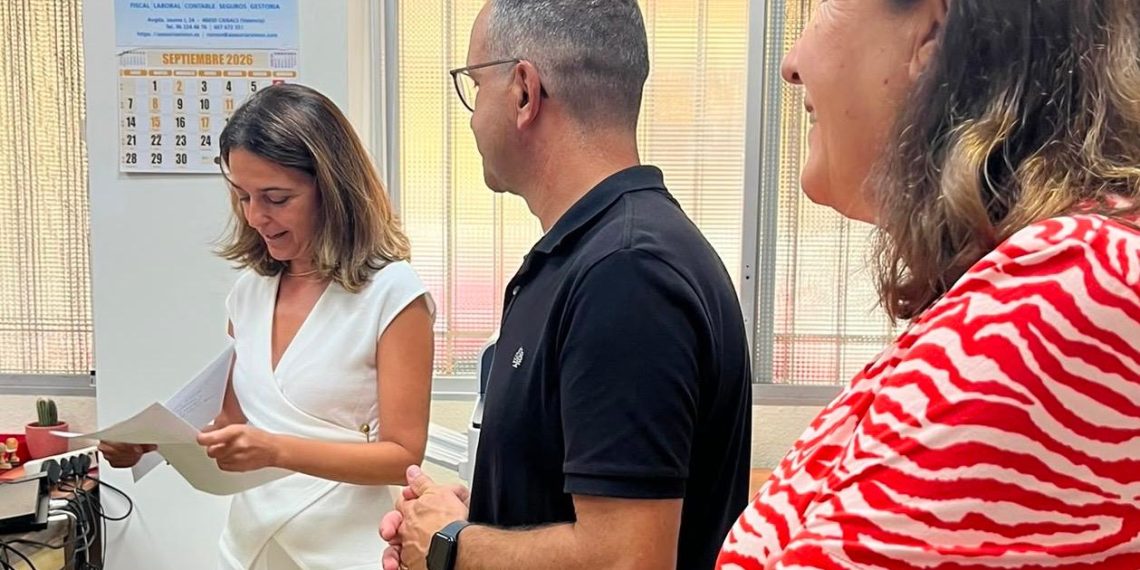 Nuria Martínez inicia una ronda de visitas en las Oficinas de Justicia municipales