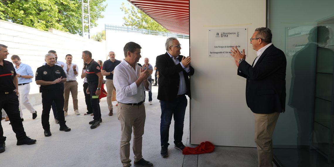 La Diputación de Alicante inaugura el nuevo Parque de Bomberos de Ibi