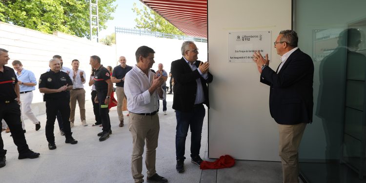 La Diputación de Alicante inaugura el nuevo Parque de Bomberos de Ibi