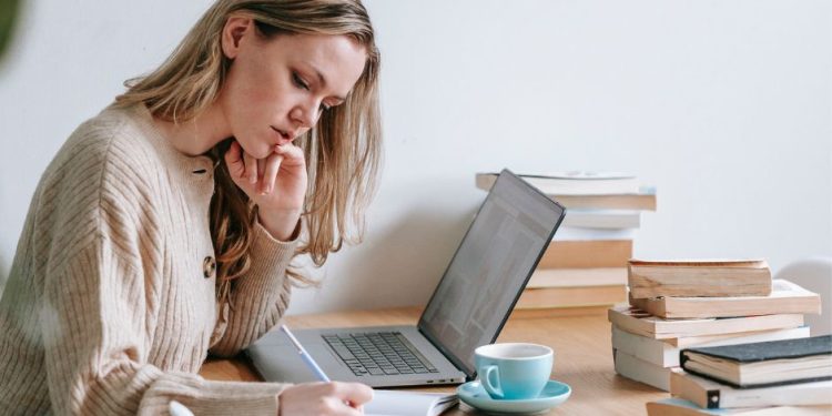 Euro Trainee permitirá a 909 profesores de FP formarse en empresas y centros europeos